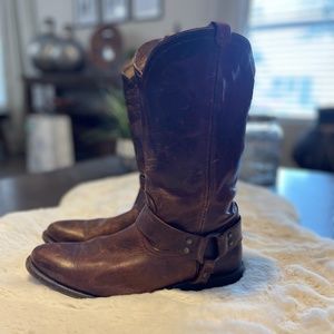 Frye Boots Size 8 1/2